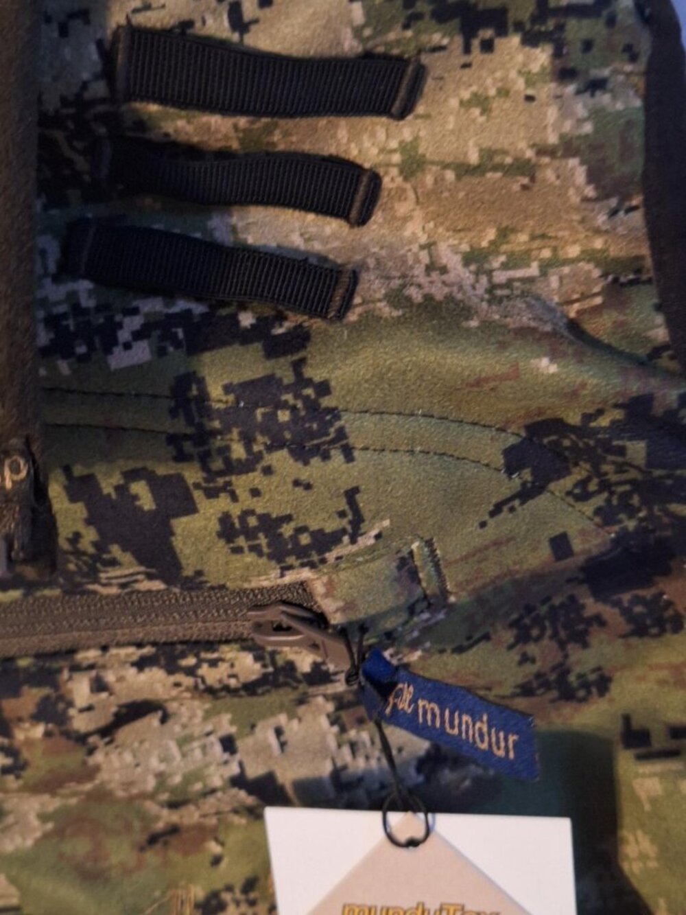Mundur Hunting Reversible Fleece Vest |NWT |Small Brown/Camo| Windproof - Picture 4 of 9